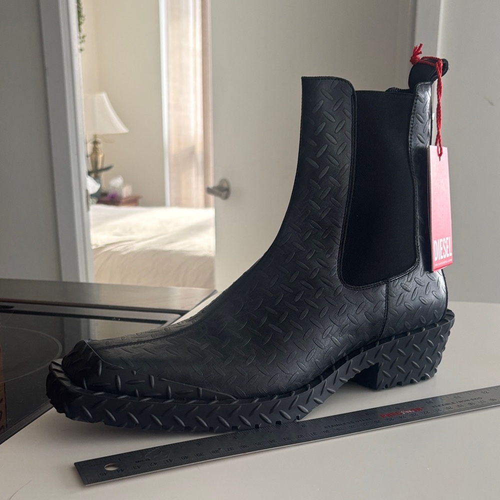 Diesel Unique Black Embossed Chelsea Boots